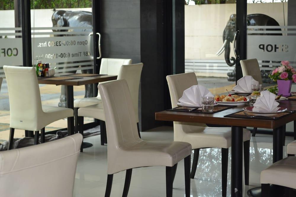 Ampo Residence Αγιουτάγια Εξωτερικό φωτογραφία